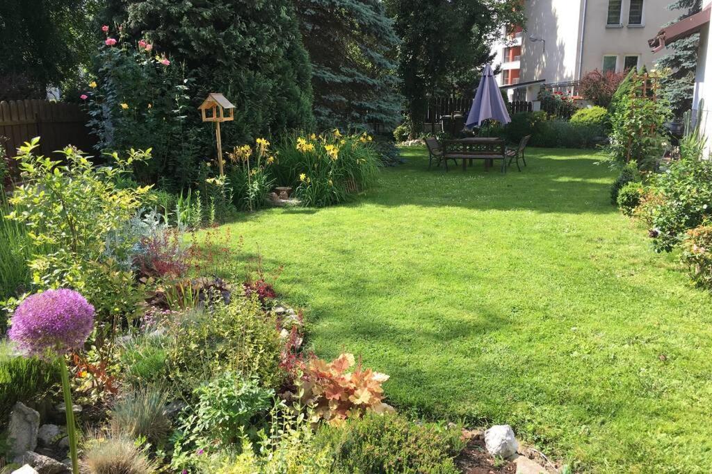 Apartamento Hidden Gem Garden Cracovia Exterior foto