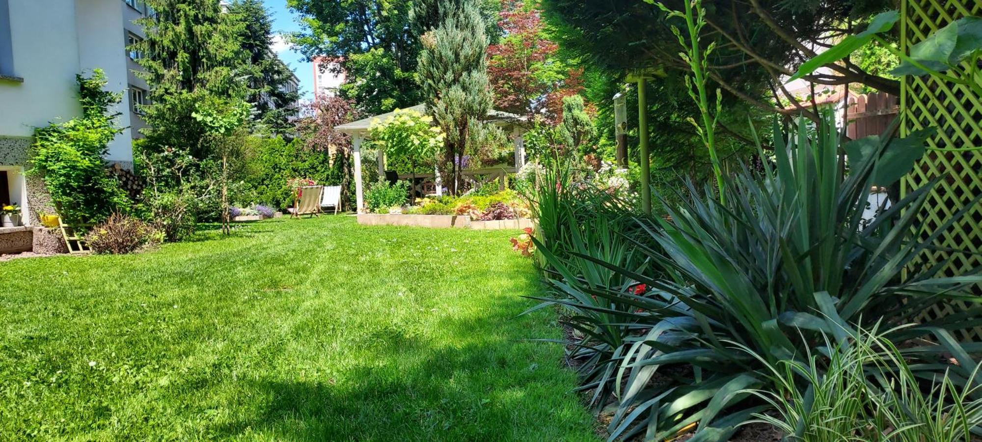 Apartamento Hidden Gem Garden Cracovia Exterior foto